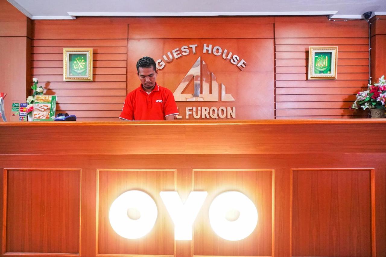 Capital O 142 Hotel Al Furqon Syariah Palimbão Exterior foto